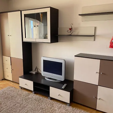 Апартаменти Zorilor Apartment *